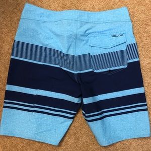 New Volcom 32” Boardshort